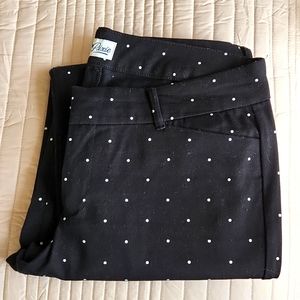 Black polka dot Old Navy Pixie Cropped/Ankle